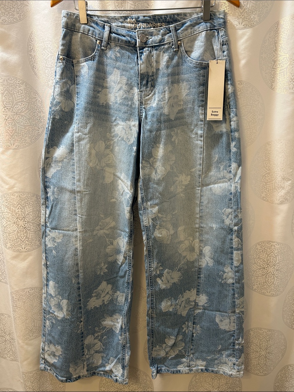 Floral Rose Light Wash Low Rise Baggy Wide Leg Jeans NEW Women 4 - Picture 2 of 10